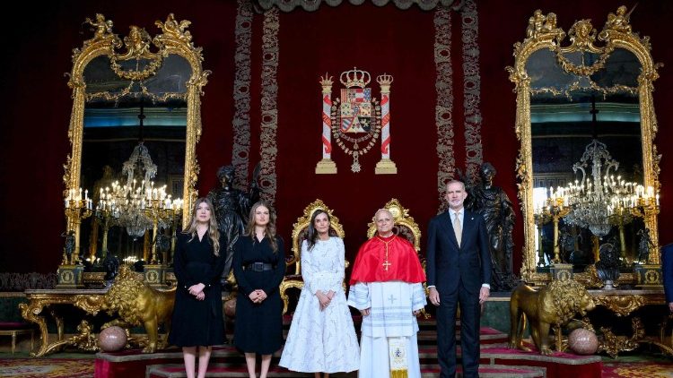 Roma Papası XIV Leo İspaniyanın Kral Ailəsi ilə, Madrid, 06 iyun 2026 il 