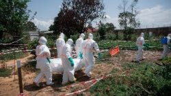Secondo l'Oms, il rischio resta «molto alto» nella RDC ed «elevato» in Uganda e nei Paesi confinanti