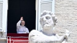 VATICAN-RELIGION-POPE-ANGELUS