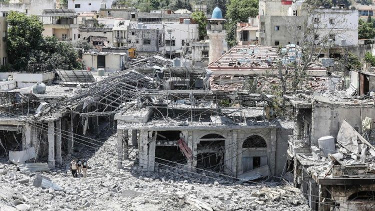 Durch israelische Angriffe zerstörter historischer Markt von Nabatieh im Libanon