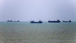 Navi al largo di Bandar Abbas, lungo lo Stretto di Hormuz