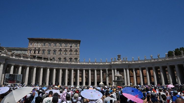 VATICAN-RELIGION-POPE-ANGELUS