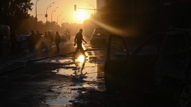 Le strade dell'Ucraina bombardate da missili russi