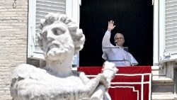 VATICAN-POPE-ANGELUS