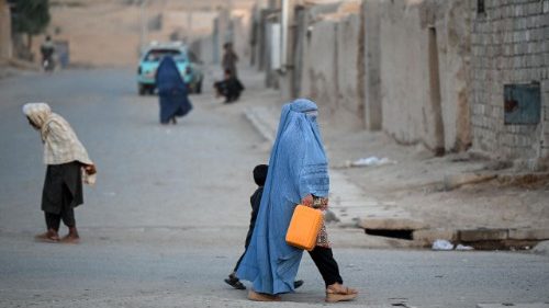 Afghanistan cinque anni dopo, l'emergenza umanitaria sotto i talebani