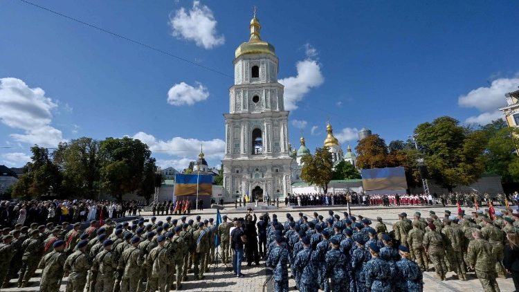 Commemorative ceremony marking Ukraine's 35th Independence Day in St. Sofia Square in Kyiv on August 24, 2026. (Photo by Sergei SUPINSKY / AFP)