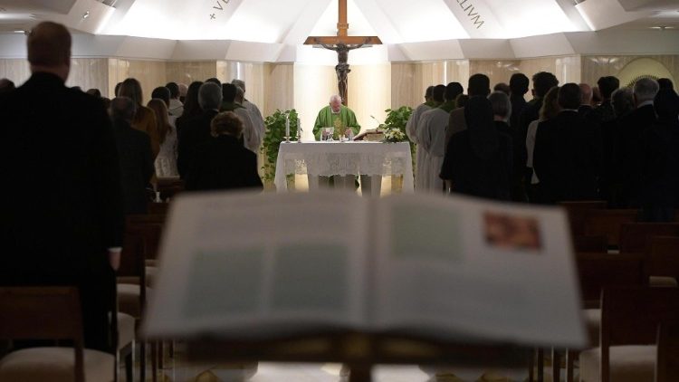 Papa: messa a Santa Marta
