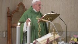 Papież: Bóg kocha z czułością nawet największych grzeszników