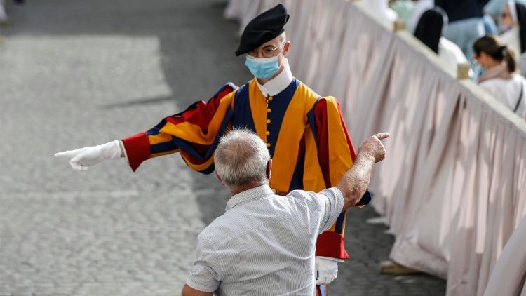 PAPA FRANCESCO, UDIENZA GENERALE, SAN DAMASO, GUARDIA SVIZZERA