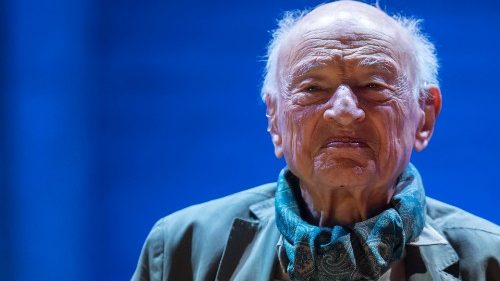 Edgar Morin: L’illusione dell’uomo "aumentato"