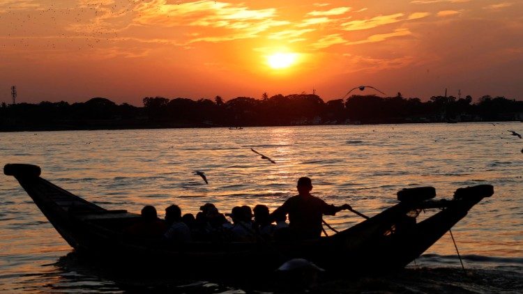 Kristo Yesu ni Nuru ya Uzima wa Milele