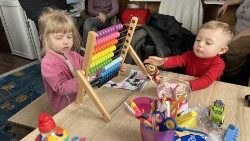 Organizacja Save the Children pomaga m.in. dzieciom uchodźców z Ukrainy