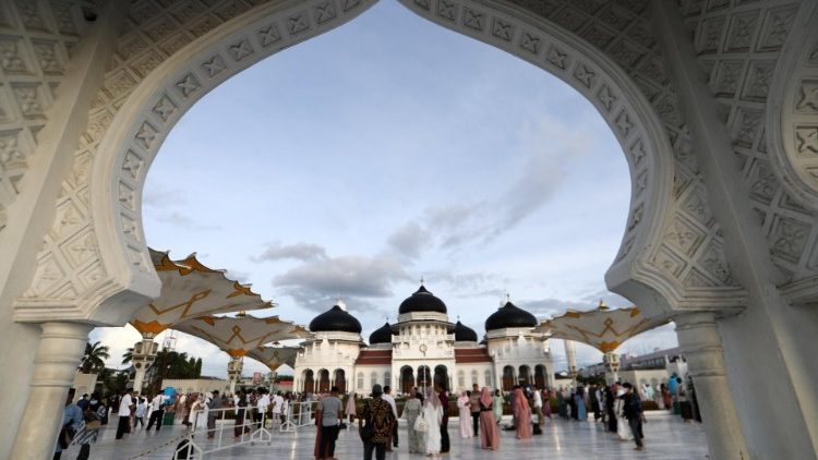 Eine Moschee in Indonesien