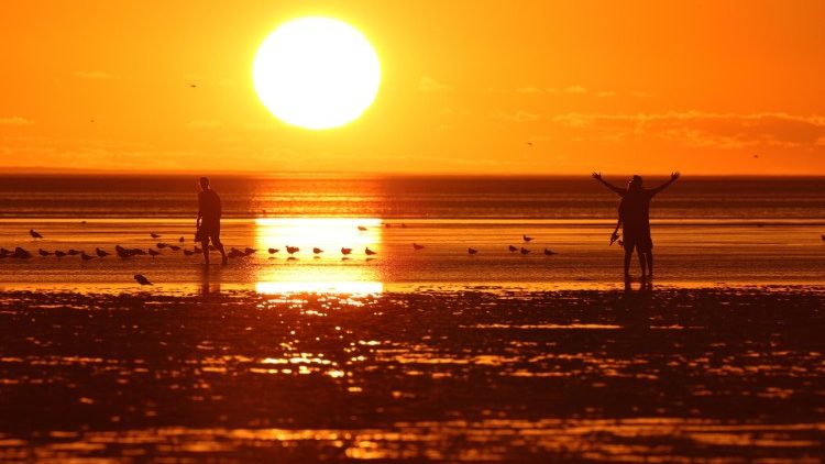 Kristo Yesu ni chemchemi ya imani na nuru ya Mataifa