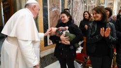 Despre stilul lui Dumnezeu într-o antologie cu discursuri și scrieri ale Papei Francisc (fotografie din arhivă)