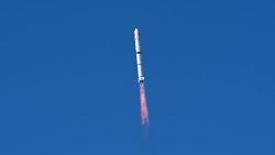 ಉಪಗ್ರಹಗಳನ್ನು ಬಾಹ್ಯಾಕಾಶಕ್ಕೆ ಸಾಗಿಸುವ ರಾಕೆಟ್