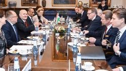 ಜನವರಿ 19 2026ರಂದು ಜಗದ್ಗುರುಗಳು ಫಿನ್ ಲ್ಯಾಂಡ್ ನಿಯೋಗವನ್ನು ಭೇಟಿಮಾಡಿದರು.