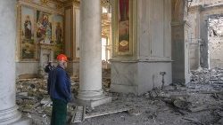 Generał karmelitów: uderza, że tak wielu młodych umiera na Ukrainie