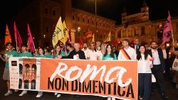 Przemarsz w 30 rocznicę zamachów