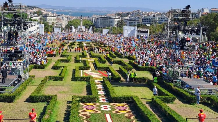 लिस्बन के एडवर्ड सातवें पार्क में सन्त पापा फ्रांसिस का स्वागत, 03.08.2023