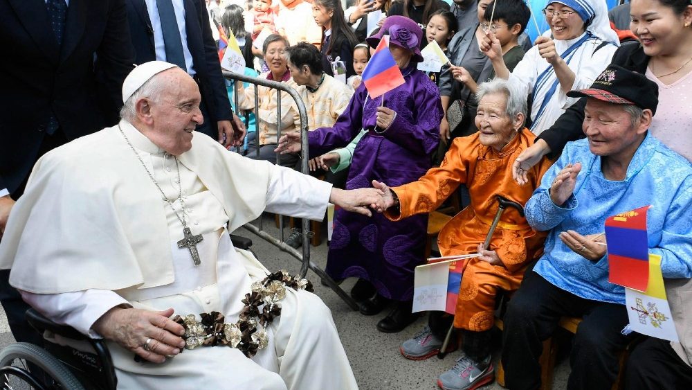 Pope Francis starts his first journey to Mongolia