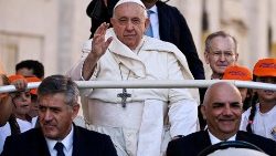 संत पापा फ्रांसिस आमदर्शन समारोह में 