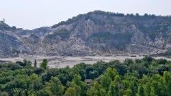 L'area dei Campi Flegrei che continua a tremare
