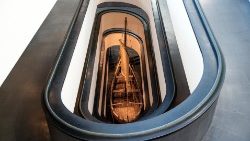 Prezentacja łodzi Piotra w Muzeach Watykańskich