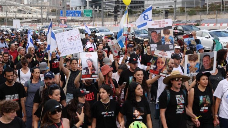 Rodziny żydowskich zakładników