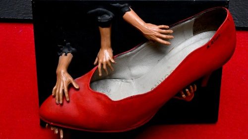 Vatikan: „Kirche muss zur Achtung vor Frauen erziehen“