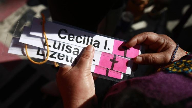 Erinnerung an die Opfer von geschlechtsspezifischer Gewalt in Mexiko