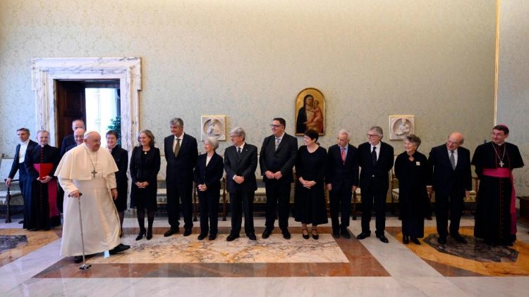 Audiencja dla budowniczych Bazyliki Świętej Rodziny w Barcelonie