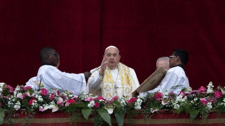 O Papa durante a B&ecirc;n&ccedil;&atilde;o Urbi et Orbi