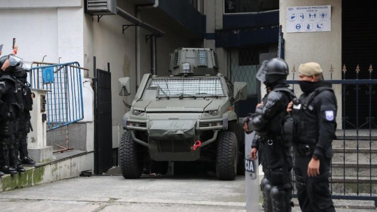 L'ex vice presidente ecuadoriano Glas arrestato