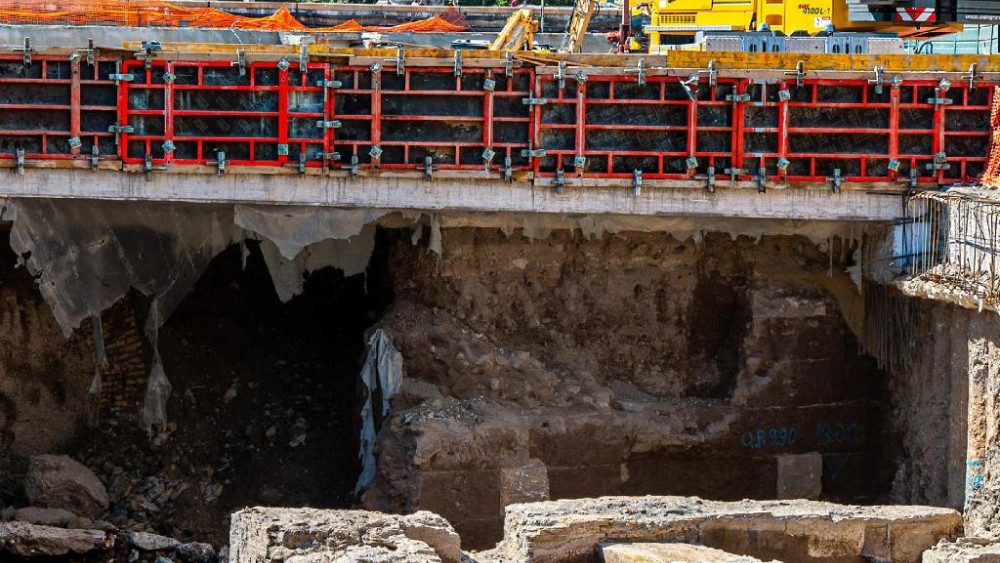 Escavações na Piazza Pia