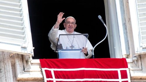 Papież Franciszek: prawdziwa wiara i modlitwa otwierają umysł i serce