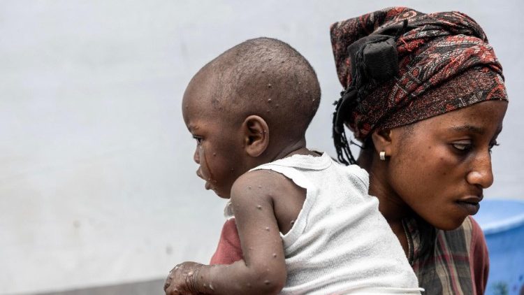 "Tentamos mandar as crianças para casa o mais rápido possível, para dar espaço a outras, mas às vezes as mães dizem que ficarão sem comida novamente", diz religiosa