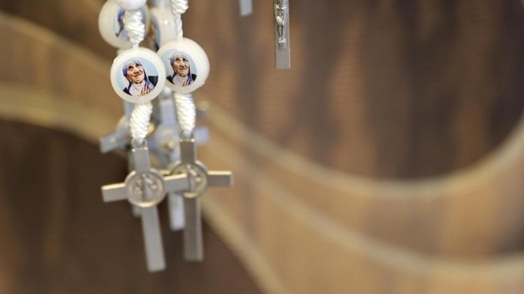 Rosenkranz mit Mutter-Teresa-Bild
