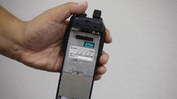 Pager und Walkie-Talkies, wie das Modell im Bild, wurden im Libanon zur Explosion gebracht 