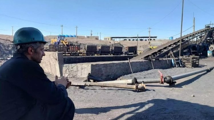 Дзясяткі шахцёраў загінулі ў выніку выбуху на шахце ў Табасе (Іран)