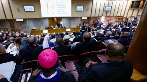 Synode: Fr. Timothy Radcliffes 1. Beitrag bei den Einkehrtagen