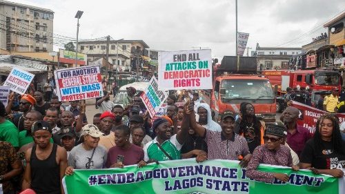 Nigeria: Erzbischof fordert Verbesserung der Lebensbedingungen