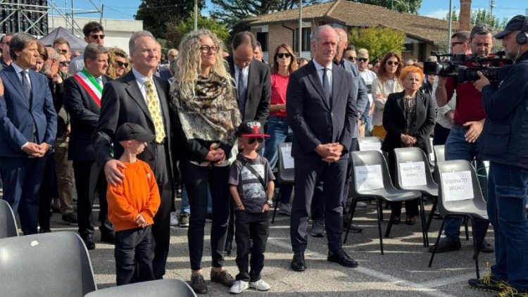 Lễ tang của Sammy