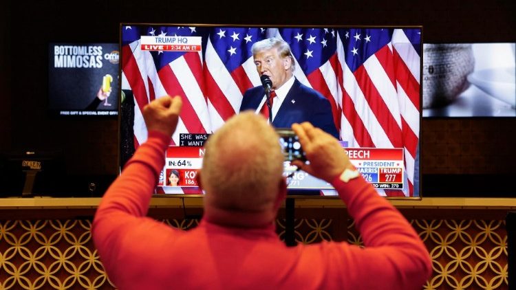 Un elettore del Nevada in attesa dei risultati