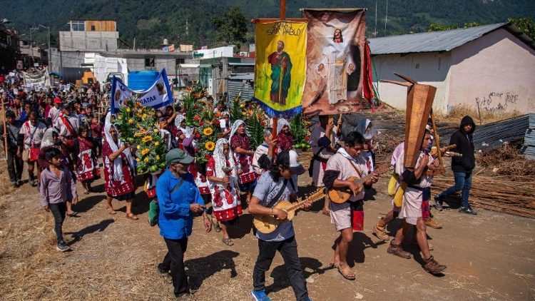 March for justice one month after the murder of Father Marcelo Perez 