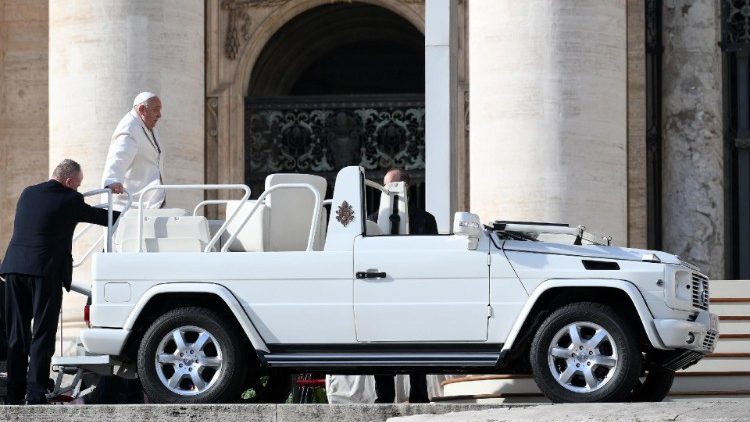 Il Papa saluta i fedeli cinesi, prima sintesi udienza in lingua