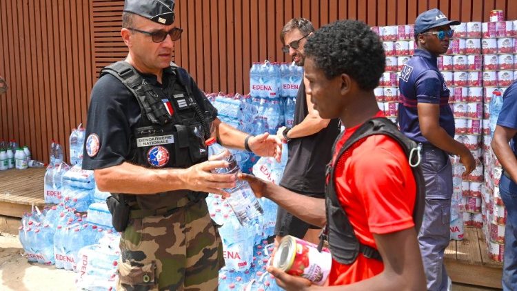 Pomoc ofiarom cyklonu na Majotcie