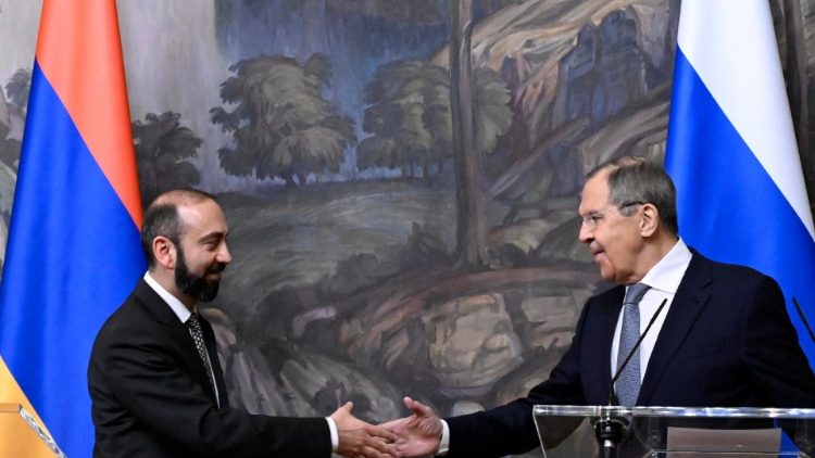 Russian Foreign Minister Lavrov meets Armenian Foreign Minister Mirzoyan in Moscow