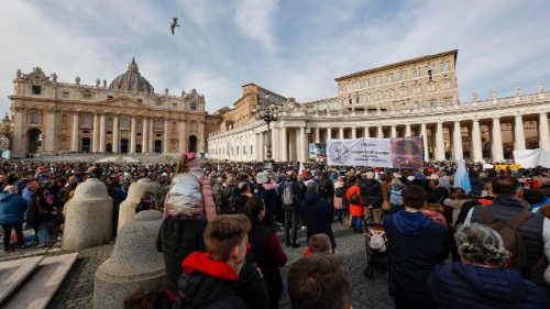 Papež znovu vyzývá k míru a upozorňuje na utrpení dětí v konfliktních oblastech