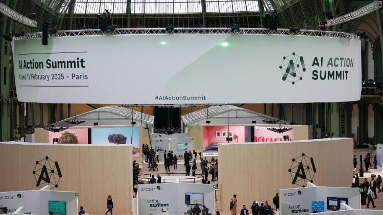 الذكاء الاصطناعي، البابا: السؤال هو ما إذا كان الإنسان يصبح حقًا أفضل 